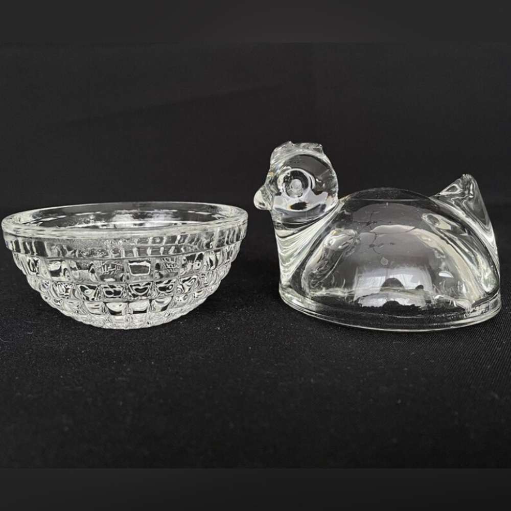 Anchor Hocking Hen on Nest - Elegant Glass Animals - Collectible - Vintange